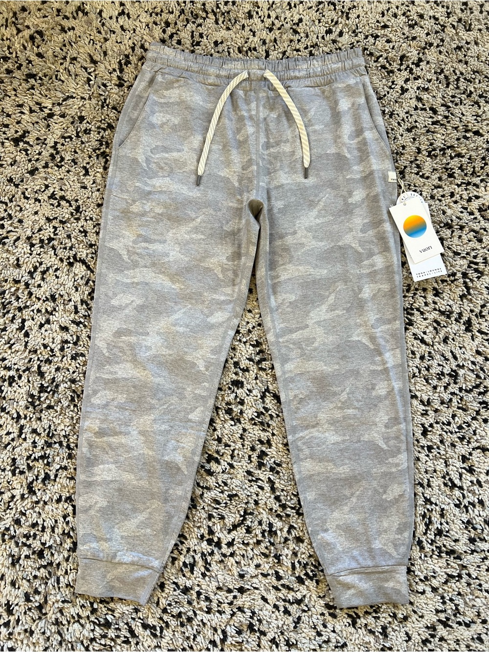 Vuori Performance Jogger Pants Light Grey Camo Lightweight VW303 Women’s Small